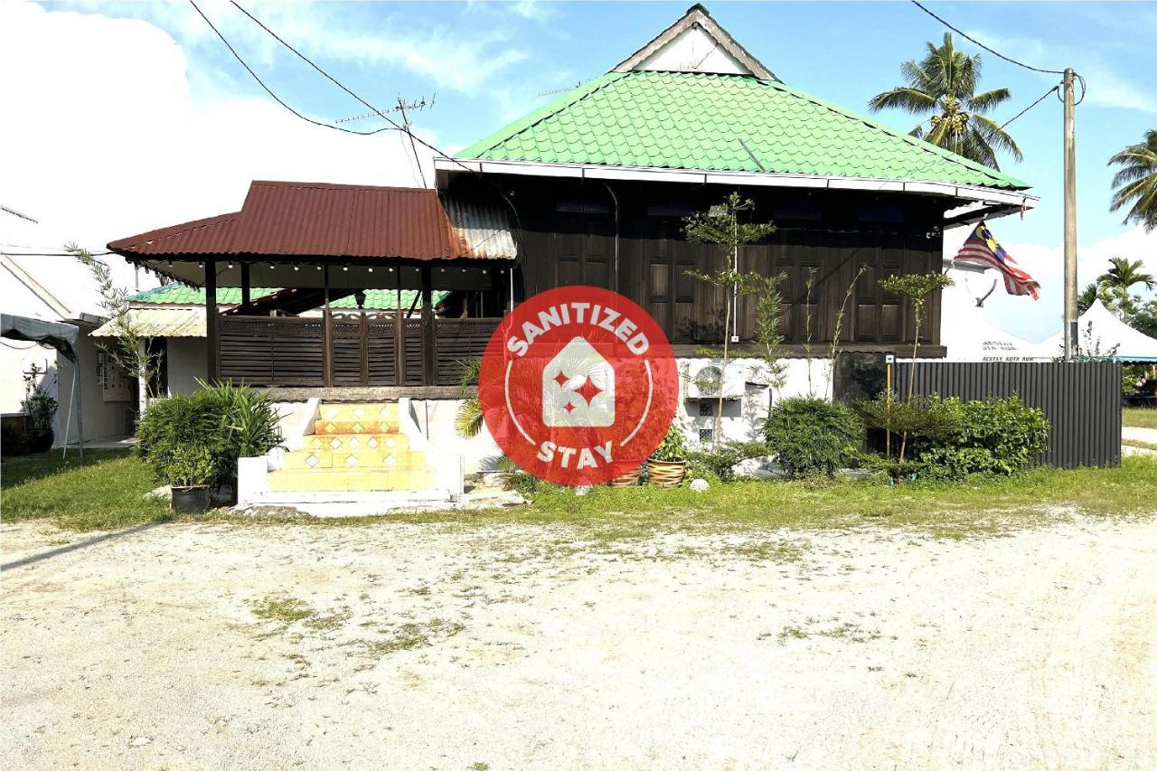 Oyo Home 90495 Homestay Kampung Kota Aur 双溪大年 外观 照片